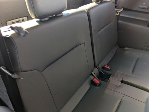 Used 2024 Mitsubishi Outlander SE image 27