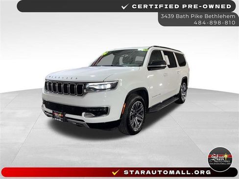 Used 2024 Jeep Wagoneer L Series II w/ Flexible Seating Group image 1