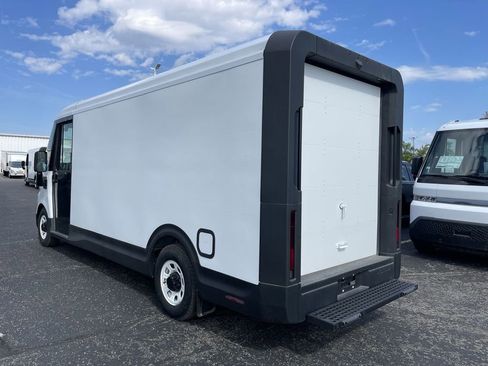 Used 2024 Chevrolet Brightdrop 600 w/ Battery Pack, Max Range AWD/4WD image 10