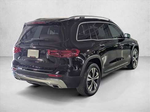 Used 2025 Mercedes-Benz GLB 250 image 5