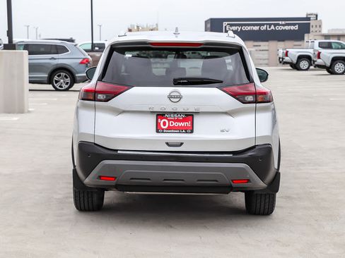 Used 2023 Nissan Rogue SV w/ SV Premium B Package FWD image 7