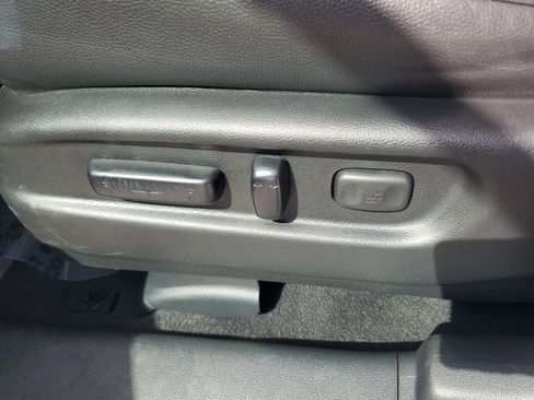 Used 2025 Honda Ridgeline RTL image 13