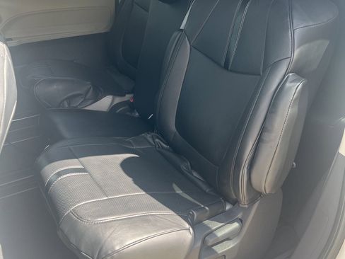 Used 2024 Toyota Sienna LE image 18