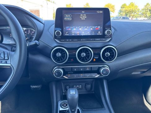 Used 2024 Nissan Sentra SV image 18