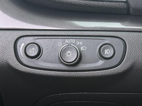 Used 2019 Buick Encore Essence w/ Experience Buick Package image 21