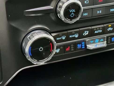 New 2026 Ford F350 Lariat w/ Lariat Premium Package AWD/4WD image 21