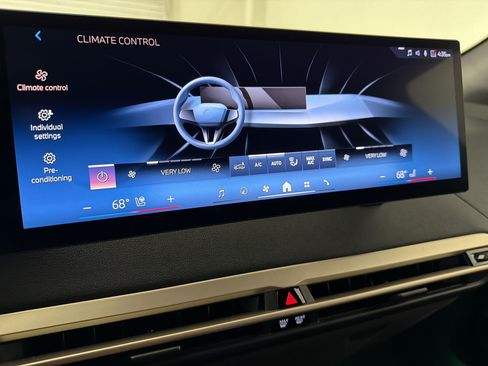 Used 2024 BMW iX xDrive50 AWD/4WD image 23