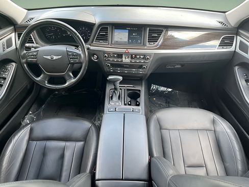 Used 2019 Genesis G80 3.8 RWD image 21