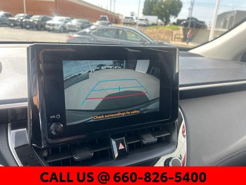 Used 2025 Toyota Corolla Cross LE FWD image 20