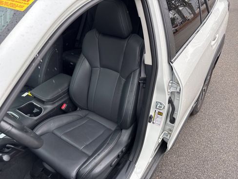 Certified 2023 Subaru Outback Limited image 2