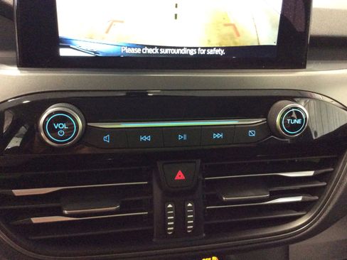 Used 2023 Ford Escape AWD image 24