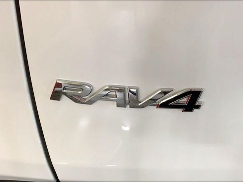 Used 2023 Toyota RAV4 XLE w/ Convenience Package AWD/4WD image 10