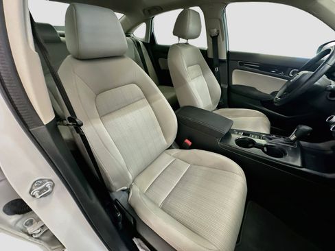Used 2023 Honda Civic EX image 32