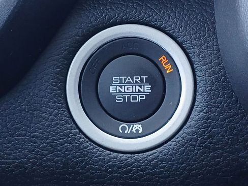 Used 2022 RAM 1500 Big Horn AWD/4WD image 17