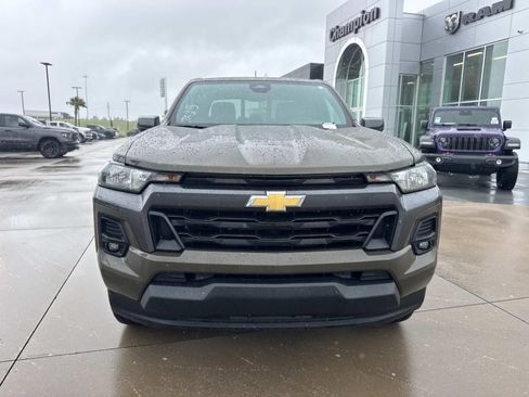 Used 2024 Chevrolet Colorado LT w/ LT Convenience Package RWD image 2