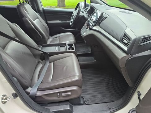Used 2019 Honda Odyssey Touring image 13