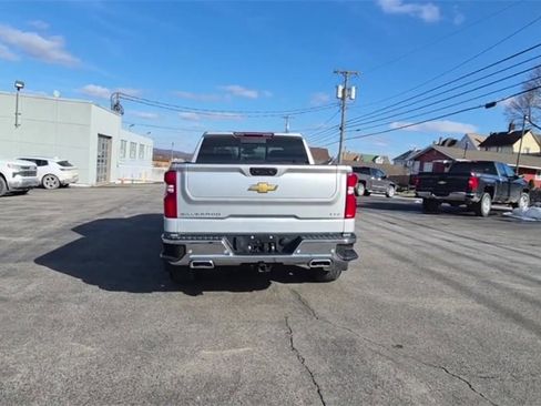 Used 2022 Chevrolet Silverado 1500 LTZ image 8