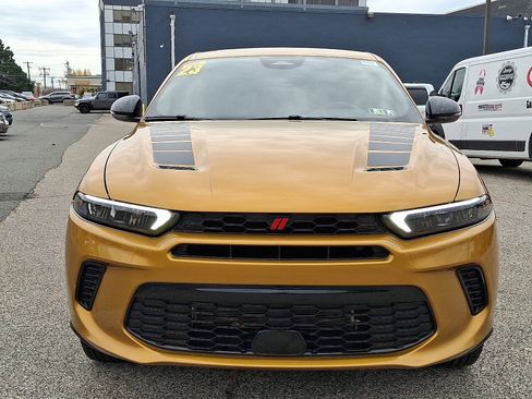 Used 2023 Dodge Hornet GT w/ GT Blacktop Package image 2