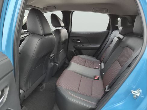 New 2026 Nissan Kicks SR w/ Cold Weather Package image 12