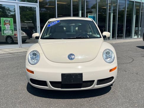 Used 2010 Volkswagen Beetle Coupe FWD image 6
