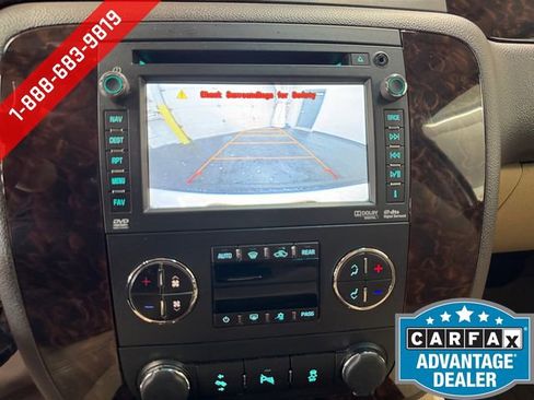 Used 2014 GMC Yukon Denali AWD/4WD image 16
