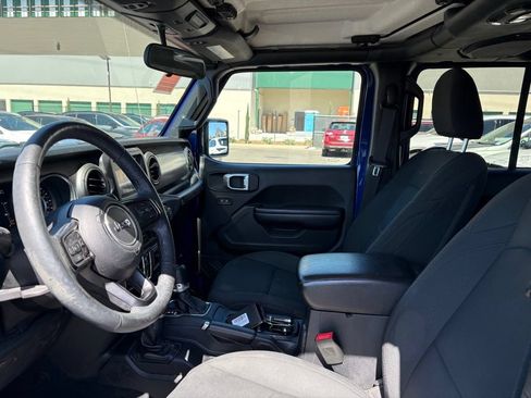 Used 2018 Jeep Wrangler Unlimited Sport S AWD/4WD image 12