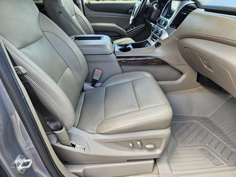 Used 2019 GMC Yukon XL SLT w/ HD Trailering Package RWD image 11