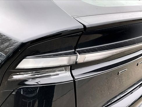 New 2026 Toyota Prius Plug-In Hybrid image 14