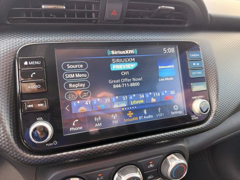 Used 2023 Nissan Kicks SV FWD image 17