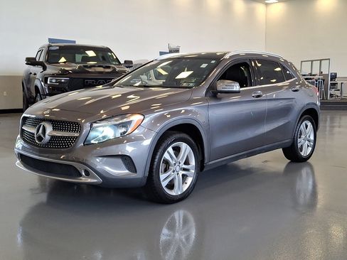 Used 2017 Mercedes-Benz GLA 250 4MATIC image 3