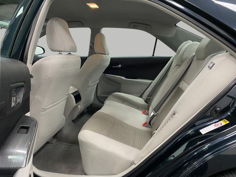 Used 2013 Toyota Camry LE FWD image 24
