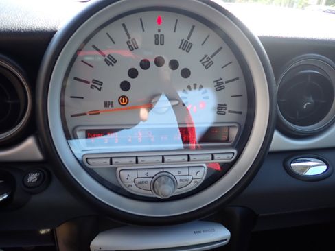 Used 2010 MINI Cooper Hardtop image 26