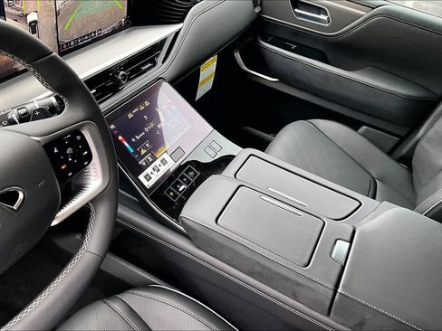 New 2026 INFINITI QX80 Luxe w/ Cargo Package image 11