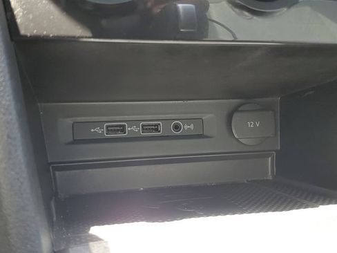 Used 2020 Volkswagen Tiguan SE w/ Panoramic Sunroof Package FWD image 21