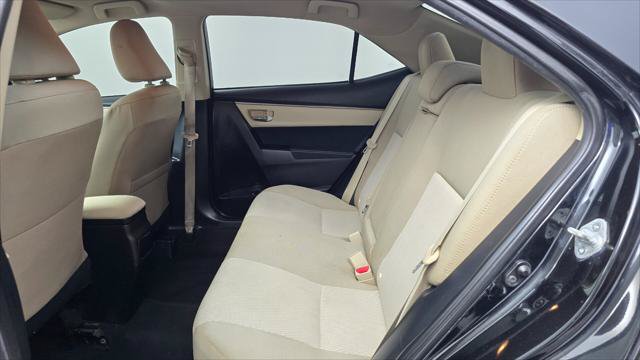 Used 2016 Toyota Corolla LE FWD image 17