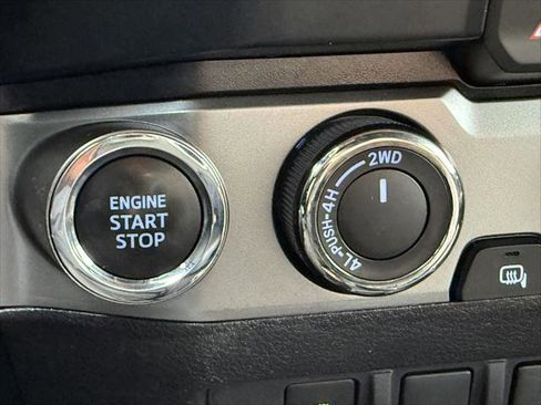 Certified 2019 Toyota Tacoma Limited AWD/4WD image 26