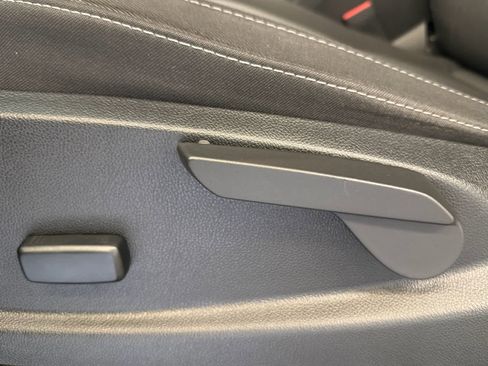 Certified 2022 GMC Canyon Elevation image 16