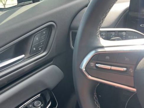 Used 2025 Honda Prologue Touring image 9
