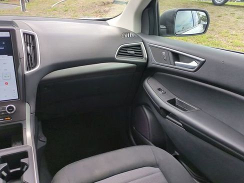 Certified 2021 Ford Edge SE FWD image 19