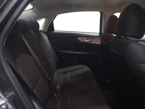 Used 2024 Kia Forte LXS image 13