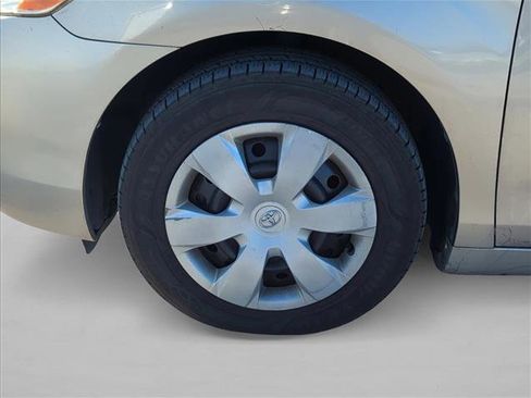 Used 2009 Toyota Camry LE image 6