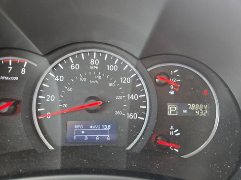 Used 2015 Nissan Quest SV image 23