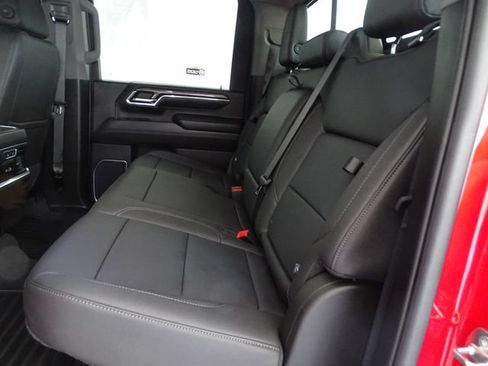 Used 2024 Chevrolet Silverado 2500 LTZ w/ LTZ Convenience Package AWD/4WD image 4
