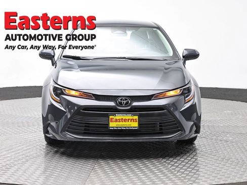 Used 2026 Toyota Corolla LE w/ LE Premium Package FWD image 2