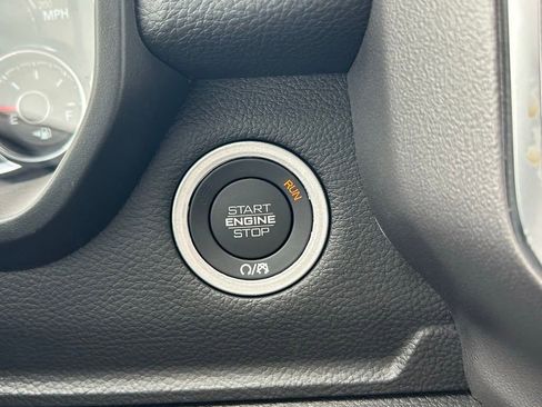 New 2025 RAM 1500 Big Horn image 38