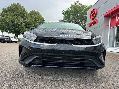 Used 2024 Kia Forte LXS FWD image 9