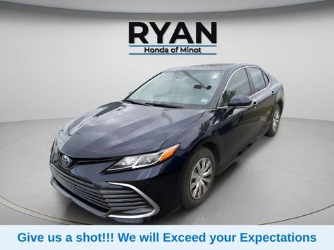Used 2022 Toyota Camry LE w/ Audio Upgrade Package FWD image 8
