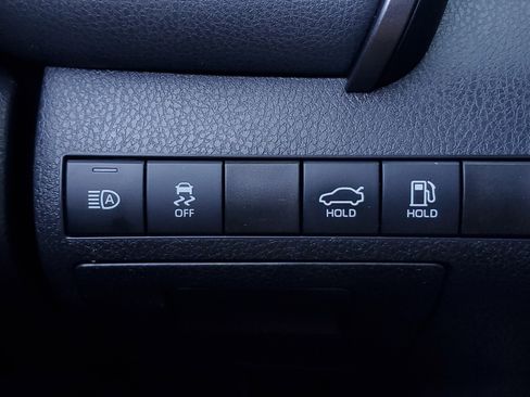 Certified 2022 Toyota Camry SE image 29