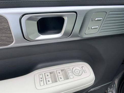 New 2025 Hyundai Santa Fe Calligraphy image 12