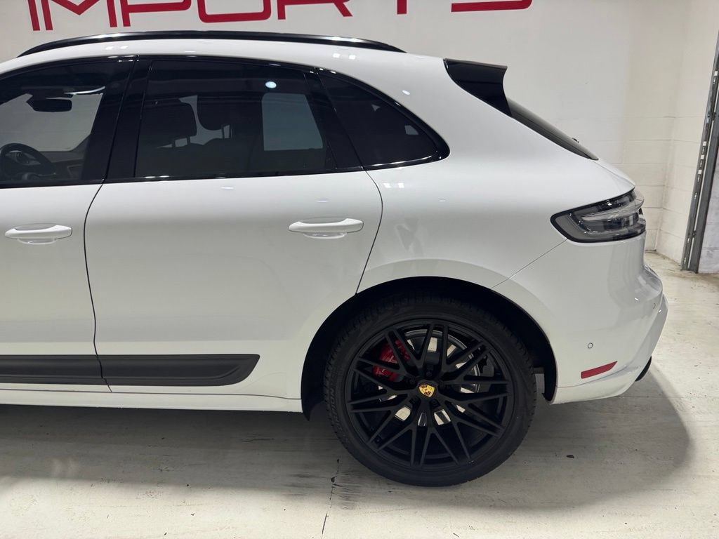Used 2022 Porsche Macan GTS AWD/4WD image 3